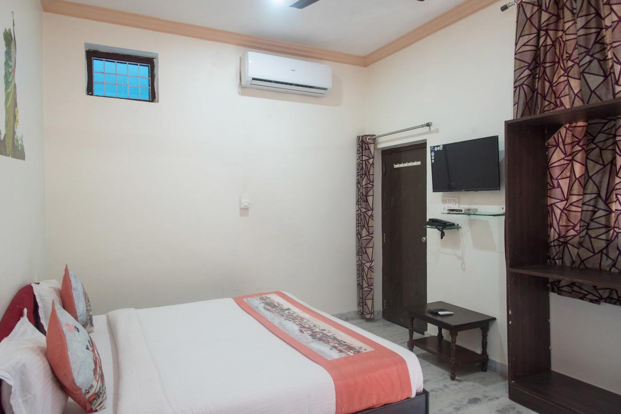 Oyo 11743 Hotel Shree Krishna أُودايبور المظهر الخارجي الصورة