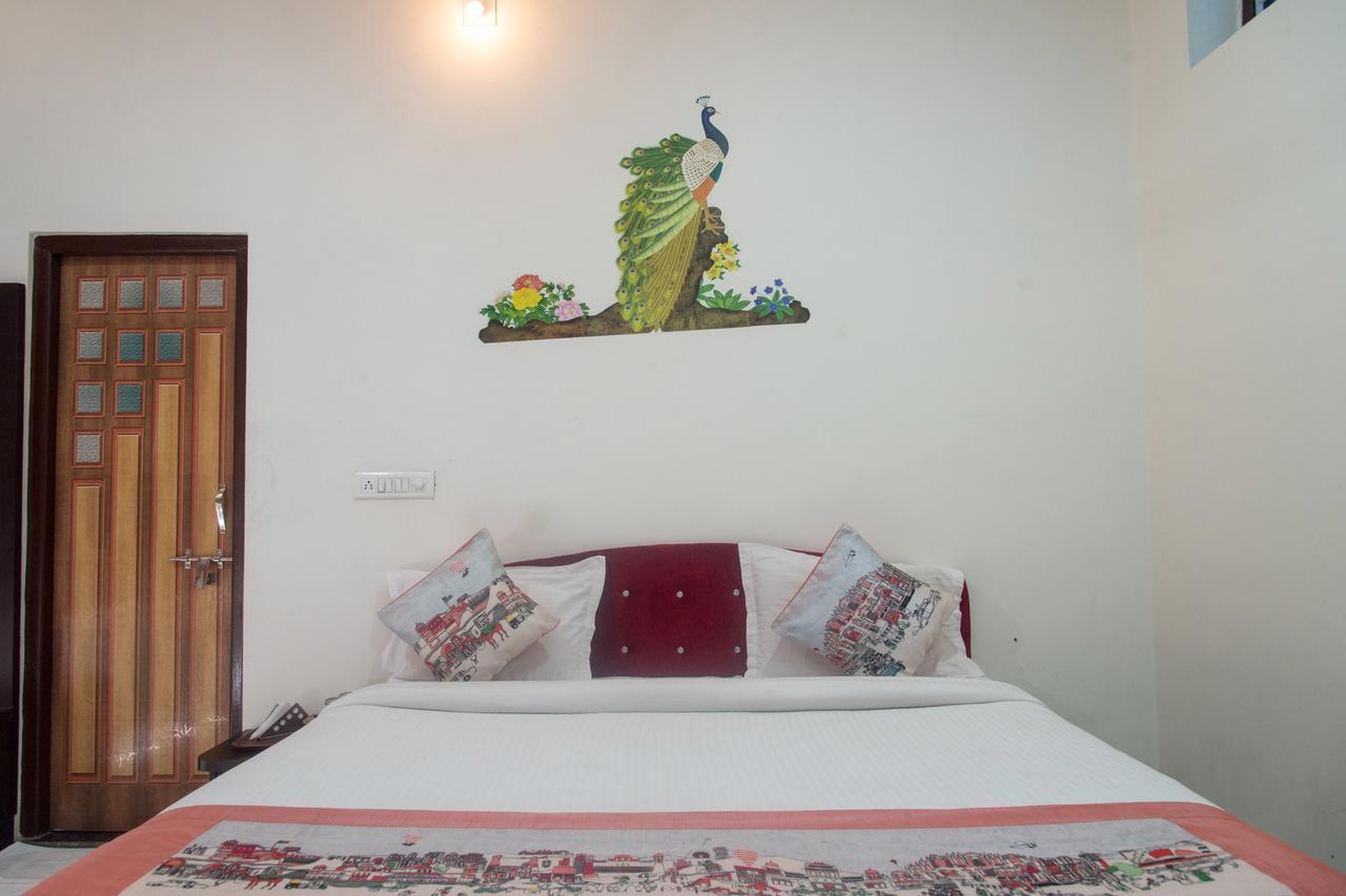 Oyo 11743 Hotel Shree Krishna أُودايبور المظهر الخارجي الصورة